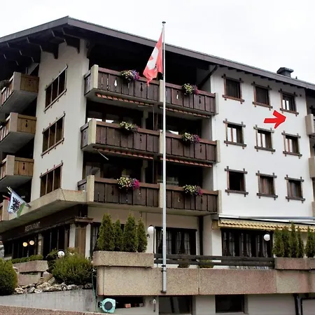 Beau-site Galeriewohnung *